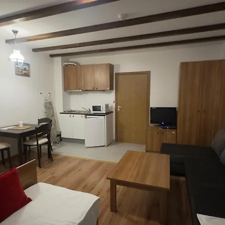 Apartment апартамент грийн лайф *